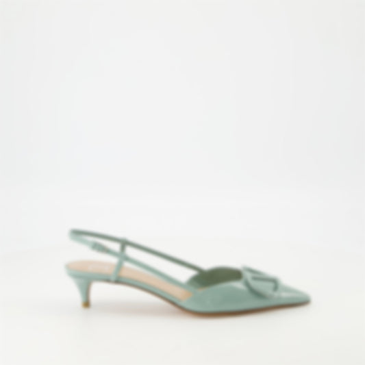 VLogo Pumps